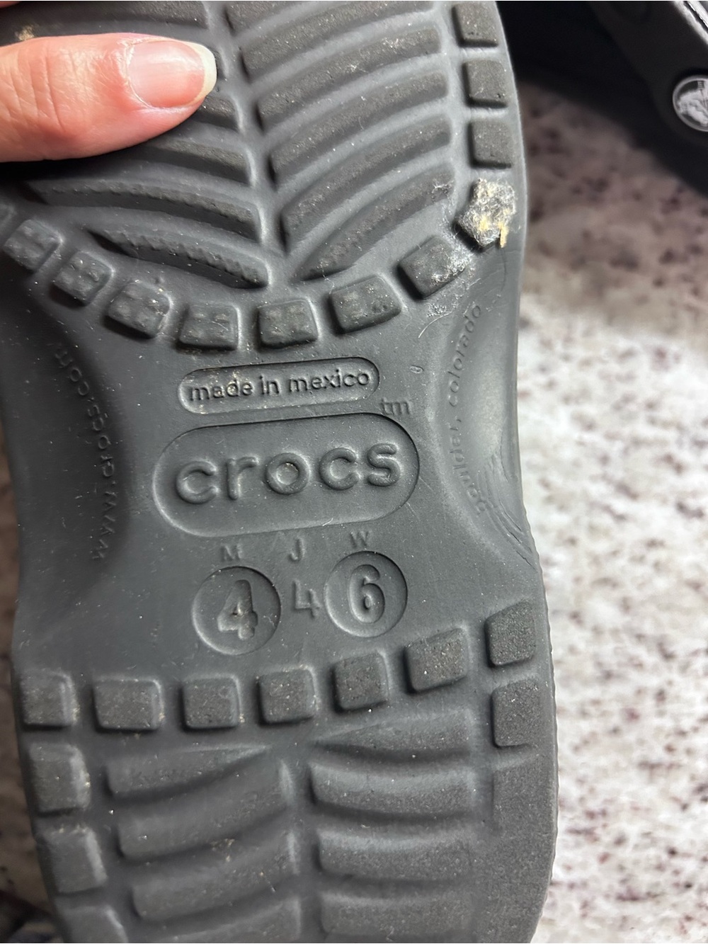 CROCS womens Classic Clog in Black size 6 - Picture 8 of 8